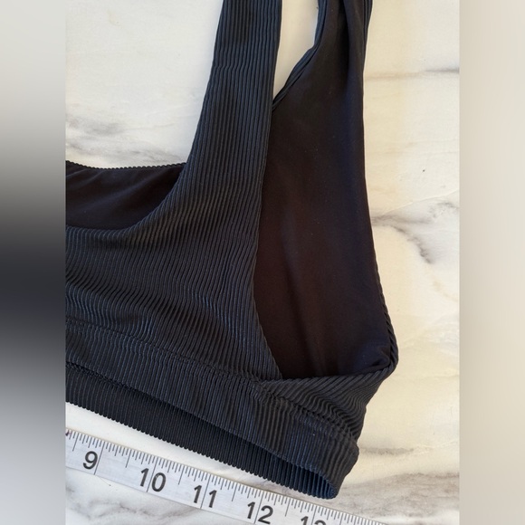 Beach Riot Peyton Bikini Top - Picture 8 of 9